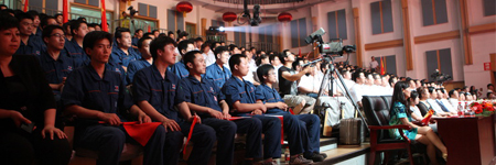 尊龙凯时集团举行庆祝建党90周年文艺晚会
