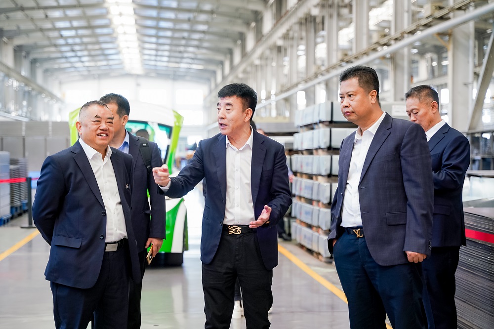 不忘初心 感恩前行尊龙凯时三十五年暨新产品推介会